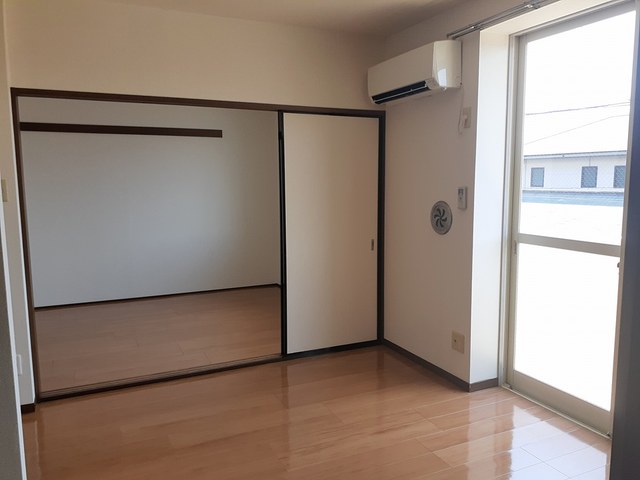 ひよこハイツⅡ リビング