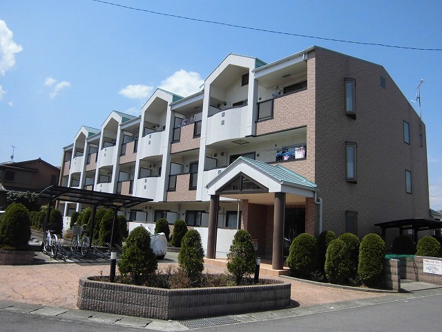 シェーネスベルク 305号室 外観