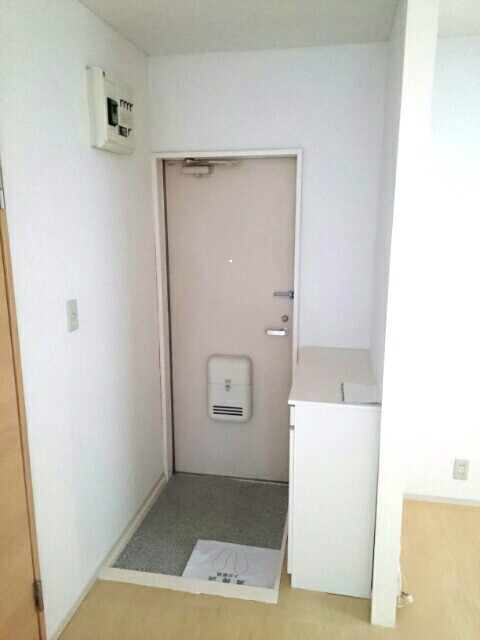 チャトラハイツ 玄関