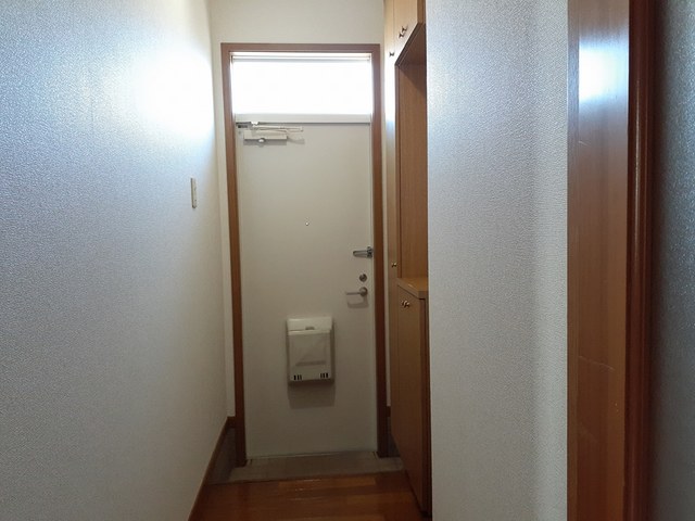 ニューパーク 玄関