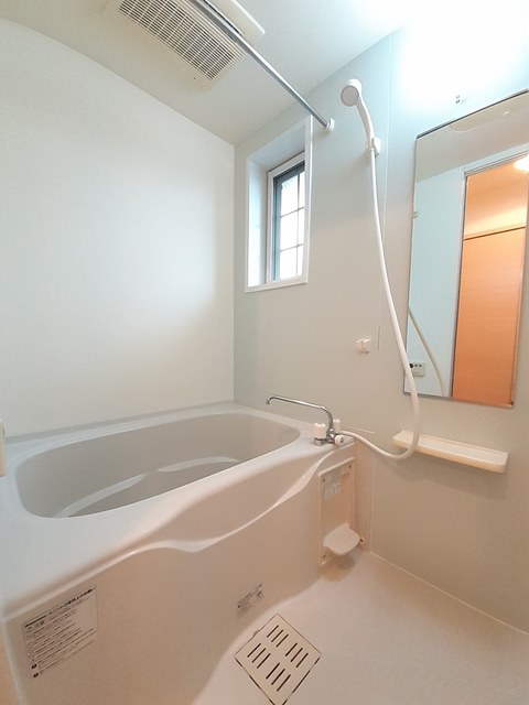 サニー・ブルック 風呂画像