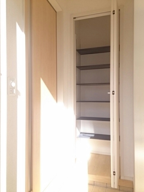 カーサ．Ｈ 玄関