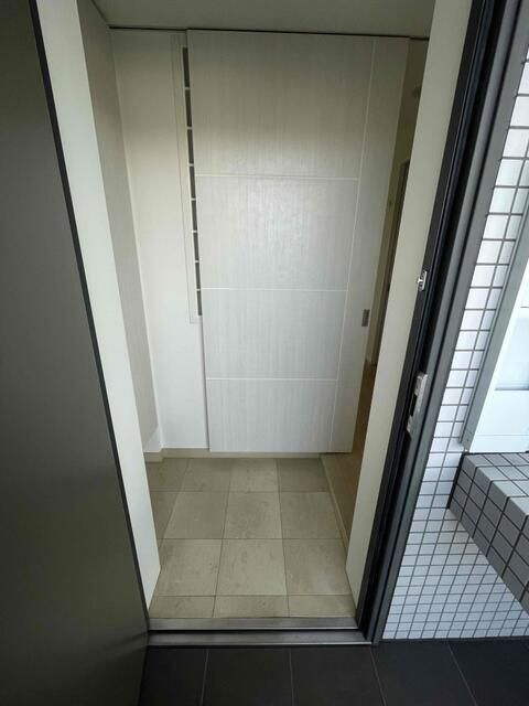 エクセラ鎌倉植木 玄関