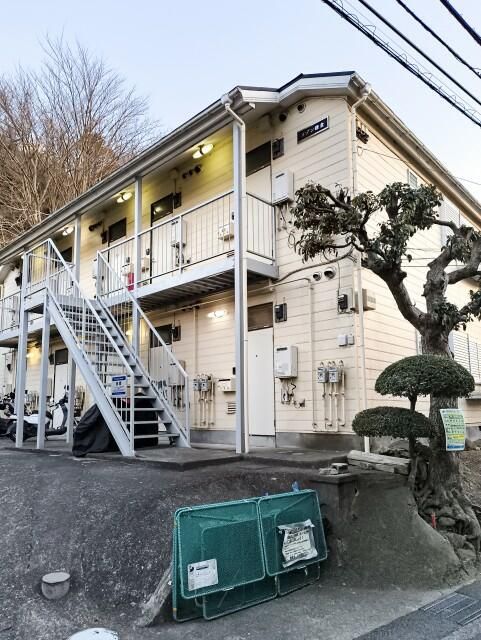 メゾン鎌倉 201号室 外観