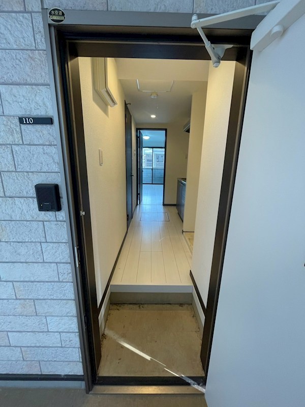 ファイブスター東海B棟 玄関