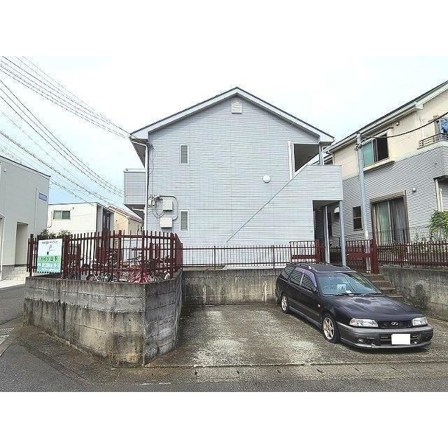 ハイツ山下 駐車場