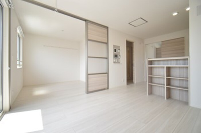 ホワイト キャッスル リビング