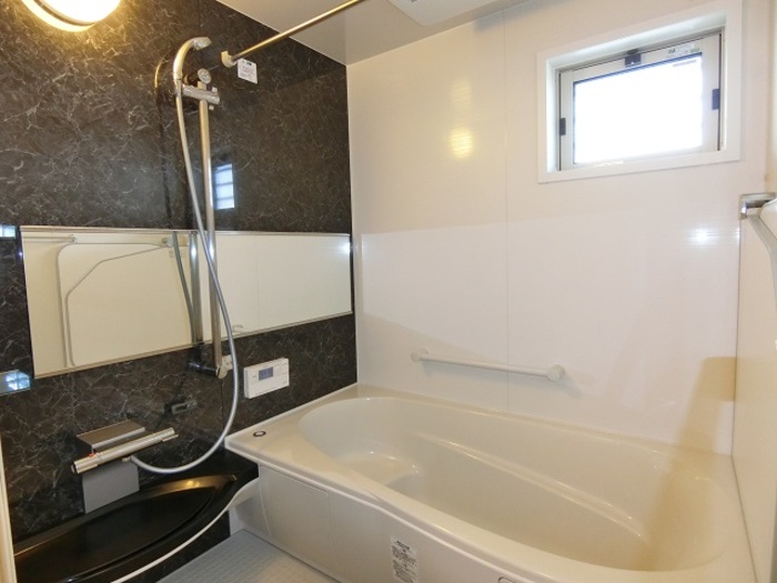 ルーフハウス　A 風呂画像