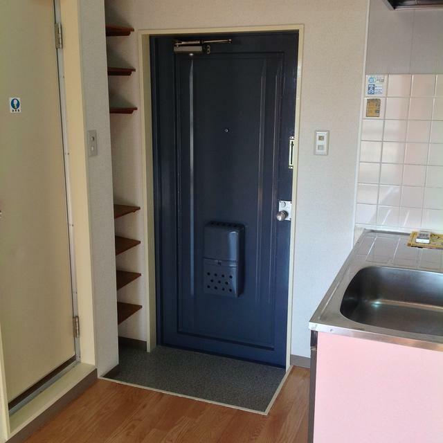 チトセヤメゾン 玄関