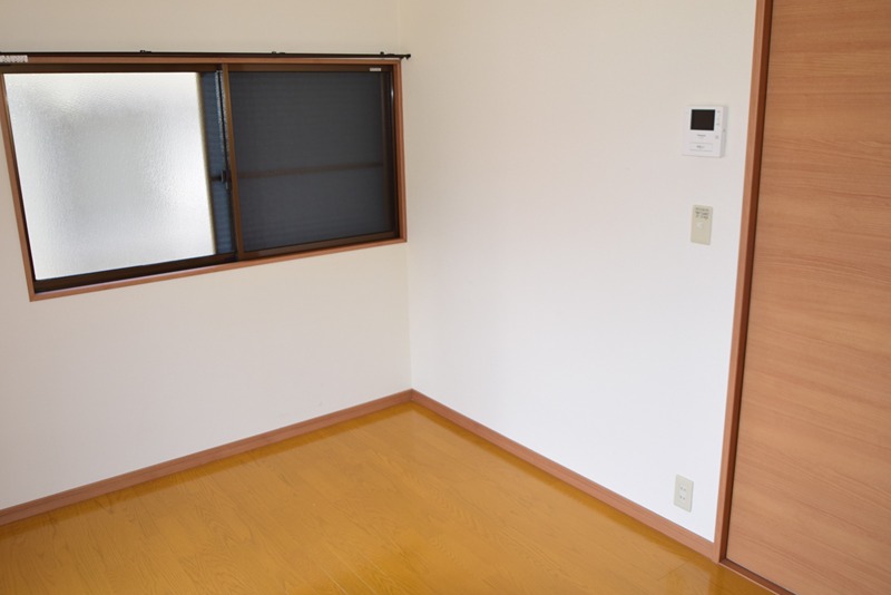 しんさがみ荘 ベッドルーム