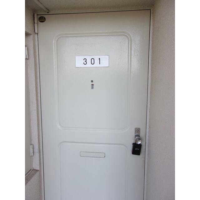 厚木サンコーポ 玄関