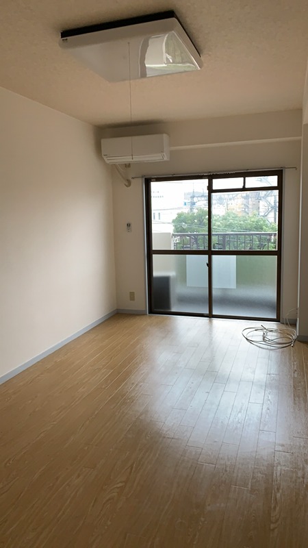 リバーサイドパレス ベッドルーム