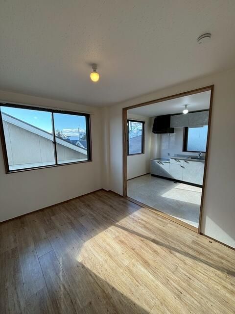 鈴木ビル ベッドルーム