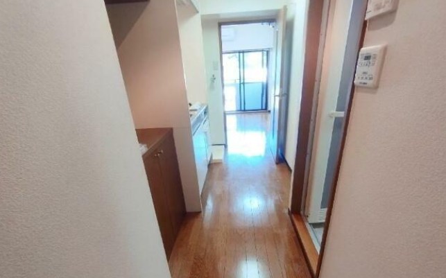 ＥＭＰＲＥＳＳ 玄関