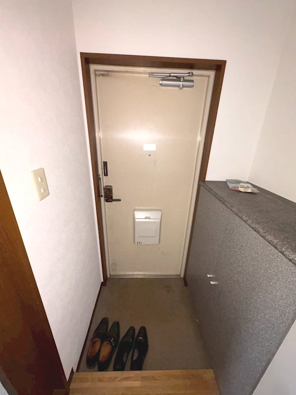 グレイスコート 玄関