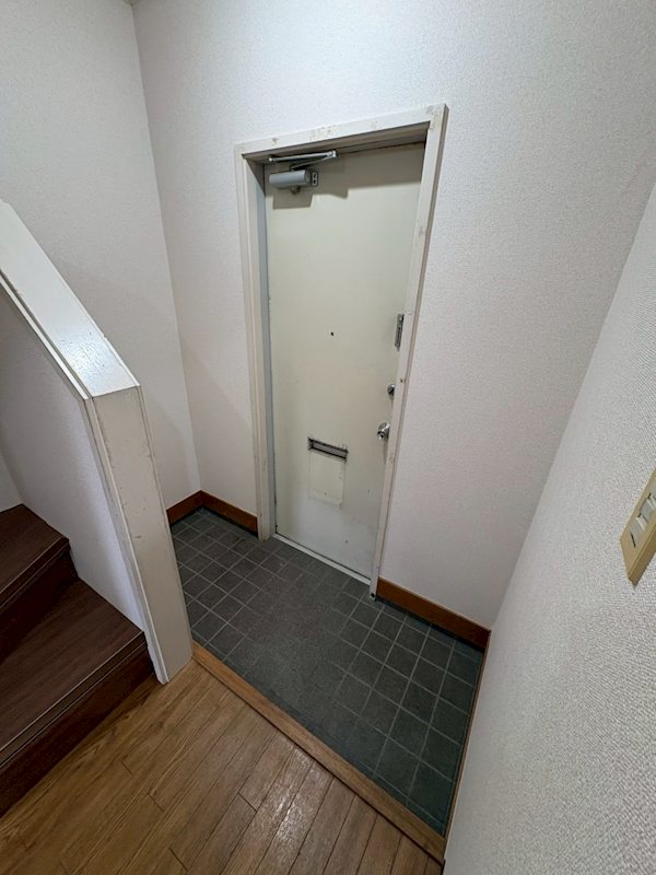 パストラル奥津A 玄関