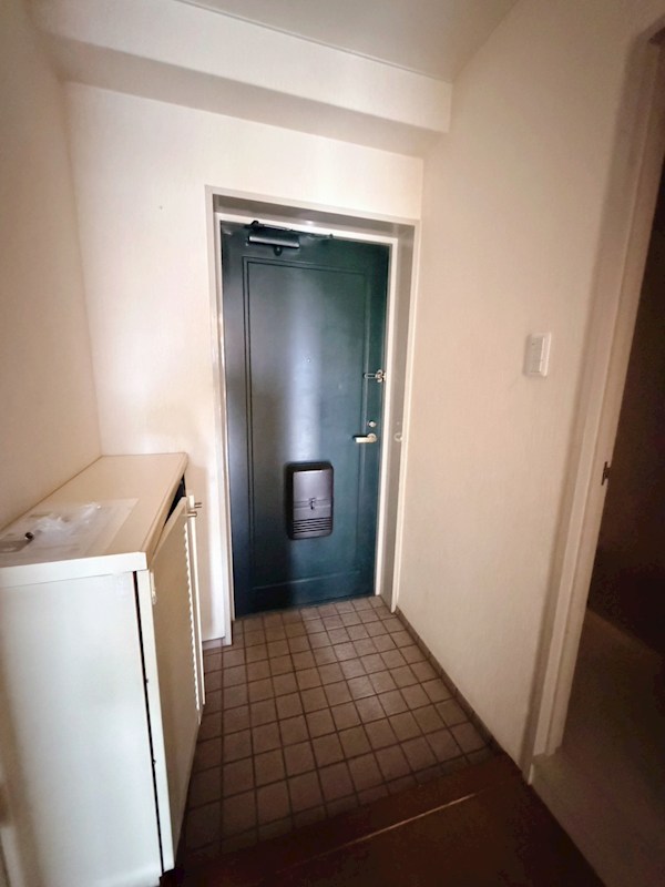 にいやビル 玄関