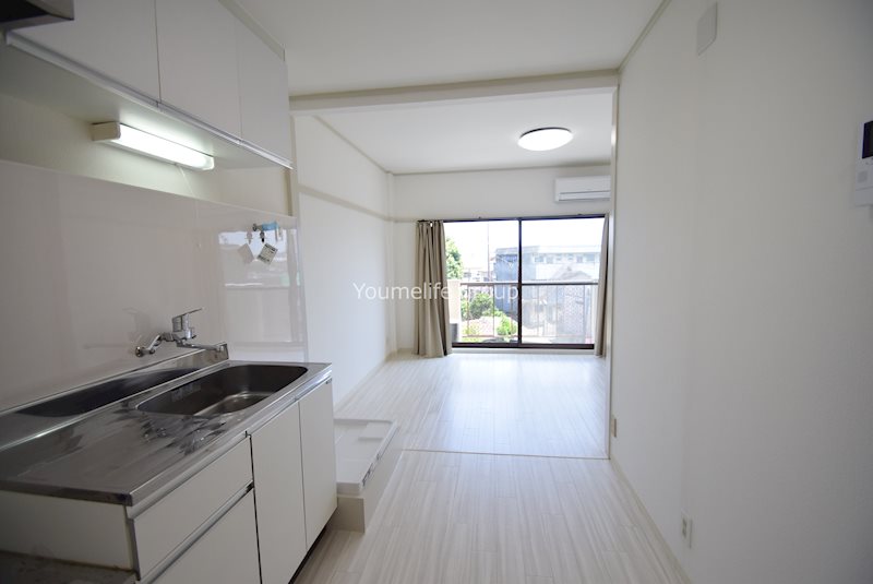 ｂʼＣＡＳＡ小田原ｒｅ&amp;minus;ｂｏｒｎ リビング