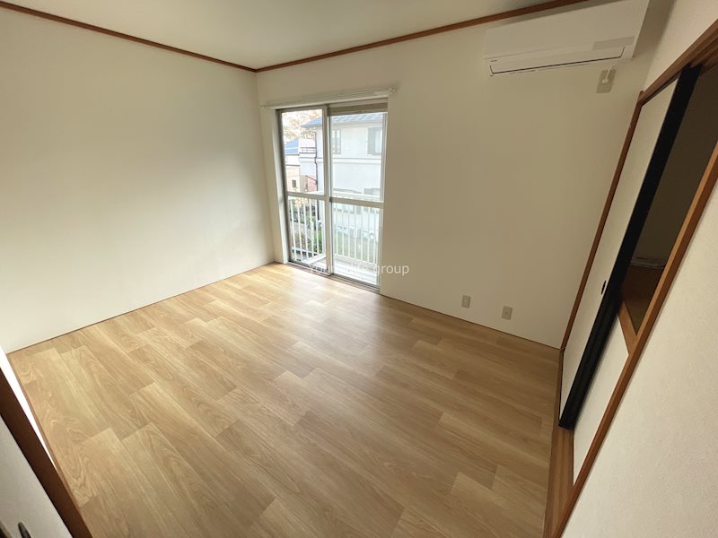 メゾン渡辺 ベッドルーム