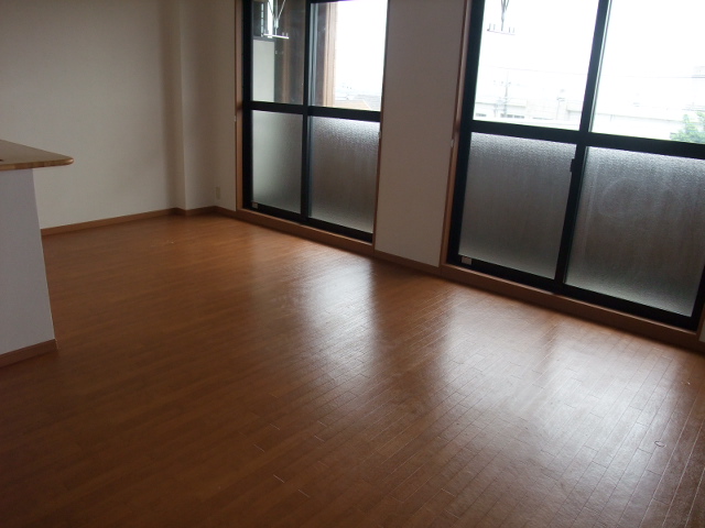 ヴィラ　エスポワール リビング