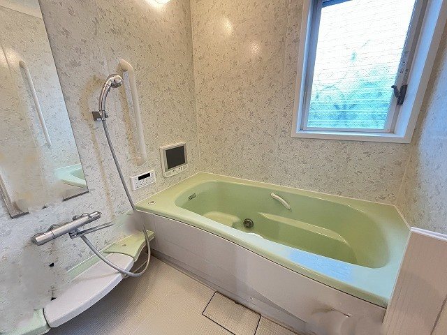 中里戸建 風呂画像