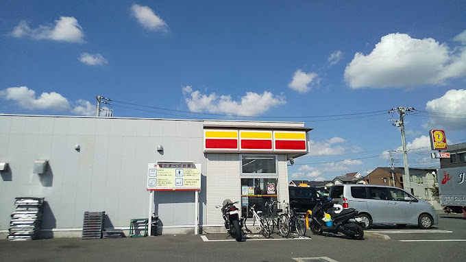GRADUS厚木 コンビニ