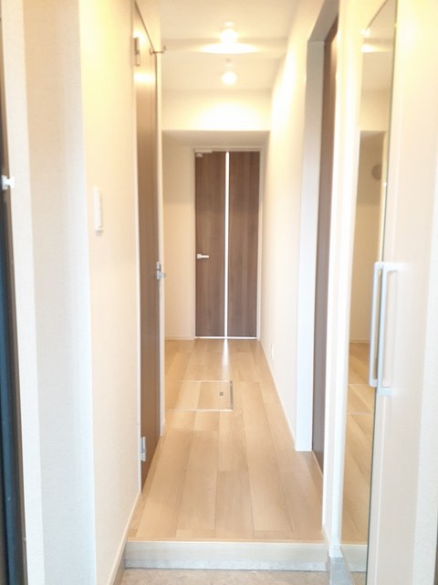 メゾン　セレーナ 玄関