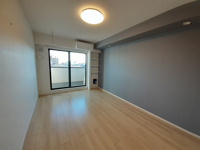 カメリア・ＯＲ リビング