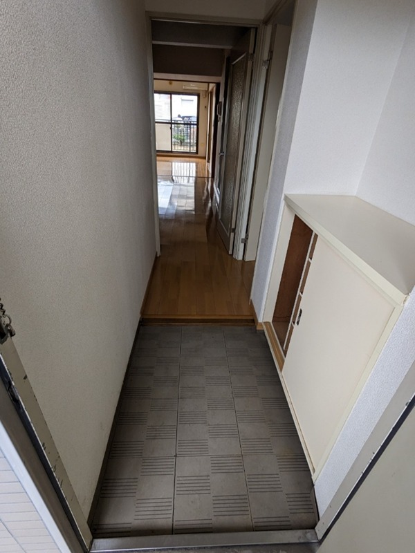 グランドステータス相武台 玄関