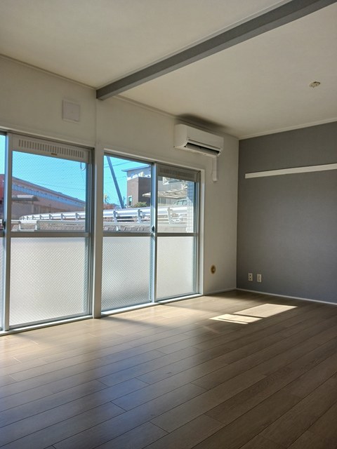 リバーサイド リビング