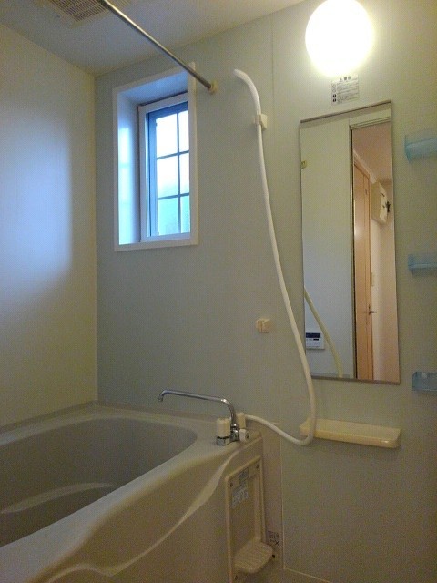 サニー・ブルック 風呂画像