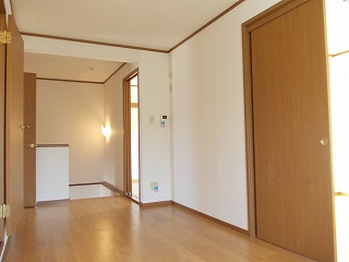 ラ・シェーヌ リビング