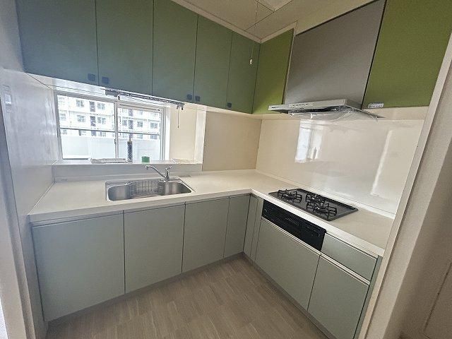 パレ平塚すみれ平　四番館４ キッチン