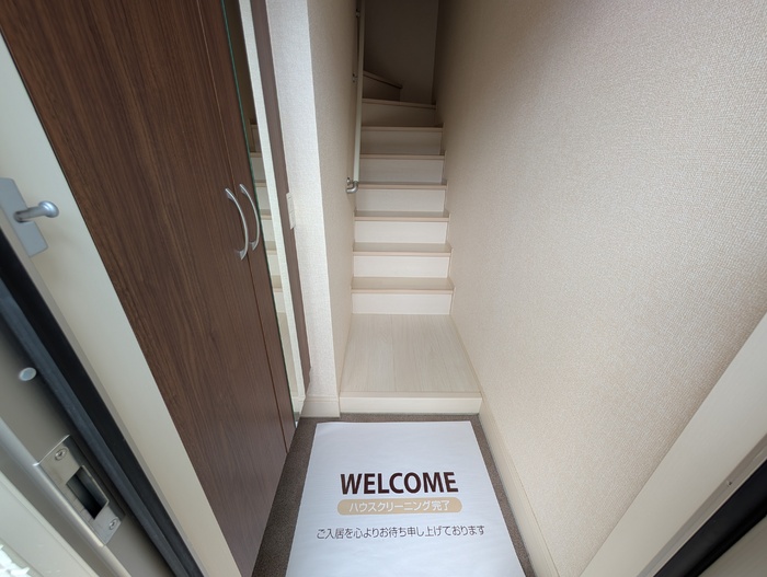 BLESS港南台 玄関