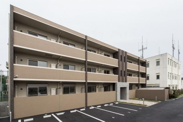 アンブル二番館 駐車場