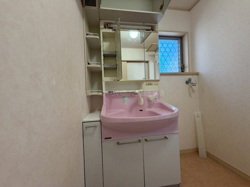 円行１丁目貸家 その他2