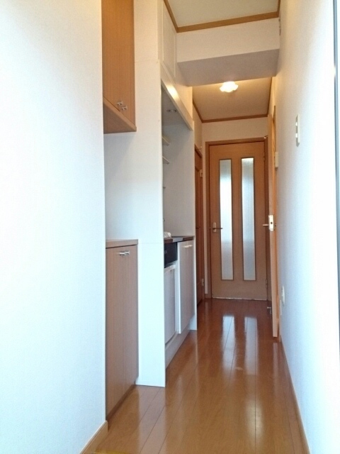 ドミ－ル湘南Ａ 玄関