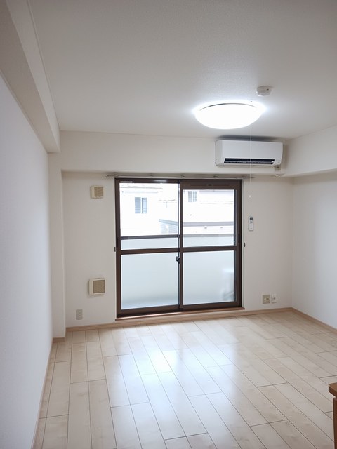 シェーネスベルク リビング