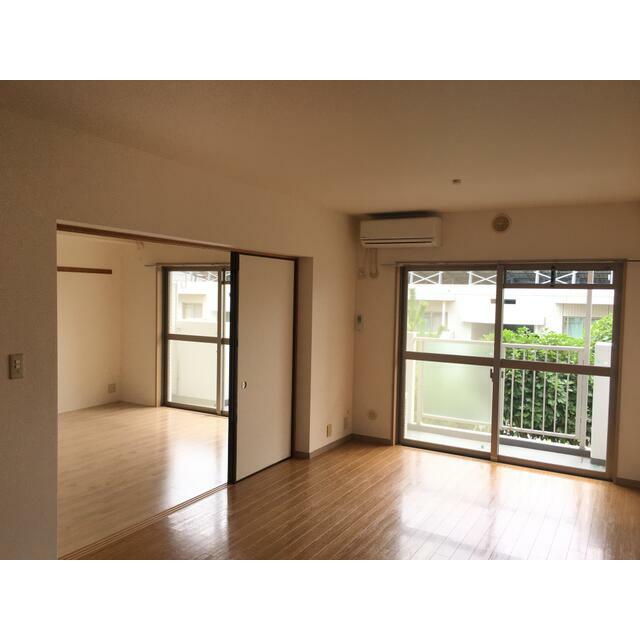 アートフル　サンポナール弐番館 リビング