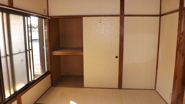 妻田藤井貸家 収納