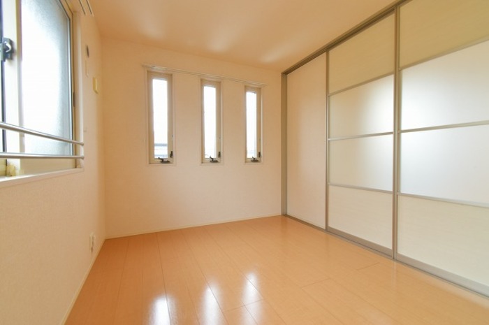 ヴィラ・オルフェーヴル ベッドルーム