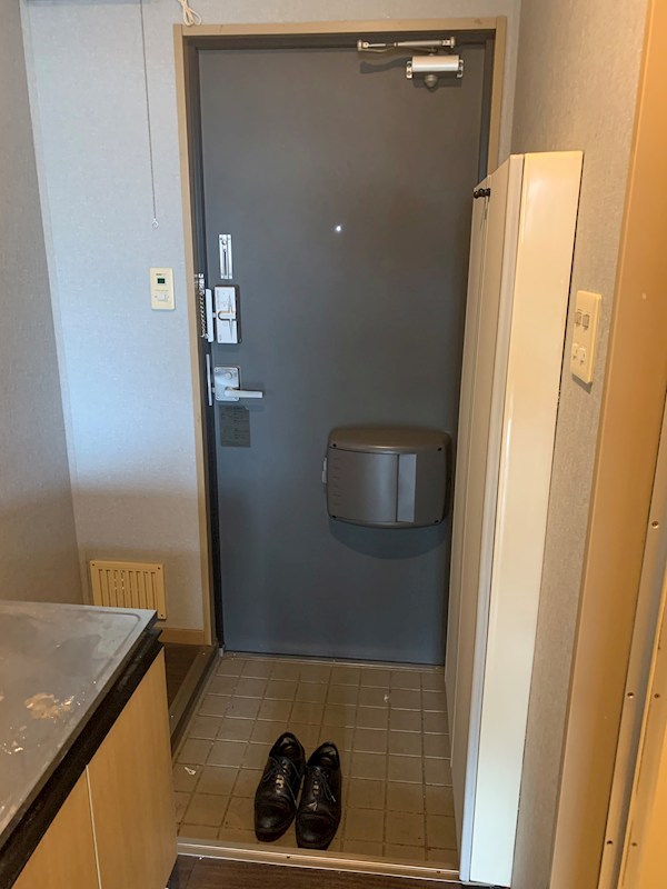 プチスタジオ湘南 玄関