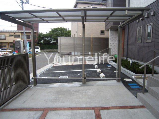 ロジュマン鵠沼 駐車場