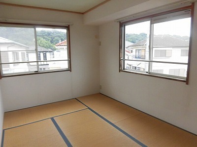 アイリス参番館 ベッドルーム