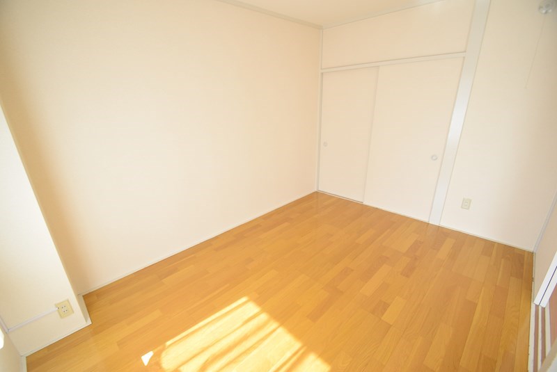 清水マンション ベッドルーム