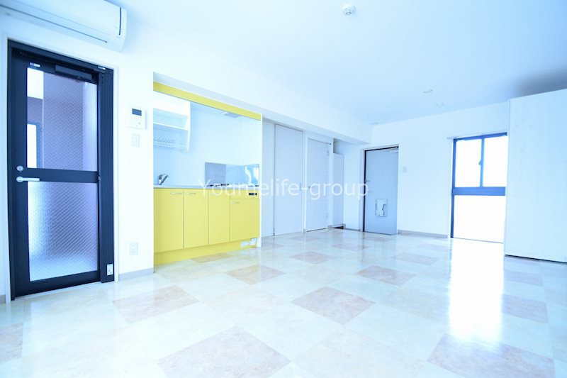 グラーテス・ワン リビング