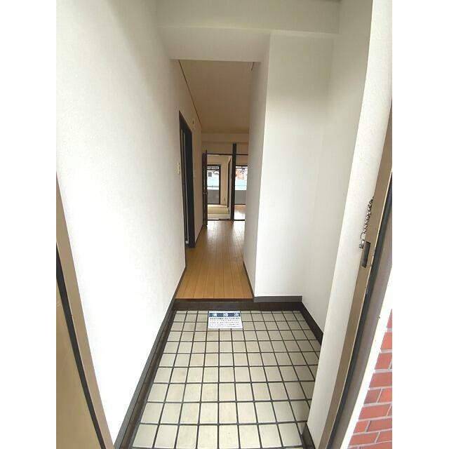 第三伸和コーポ 玄関