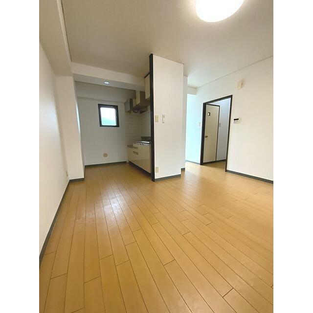 第三伸和コーポ リビング