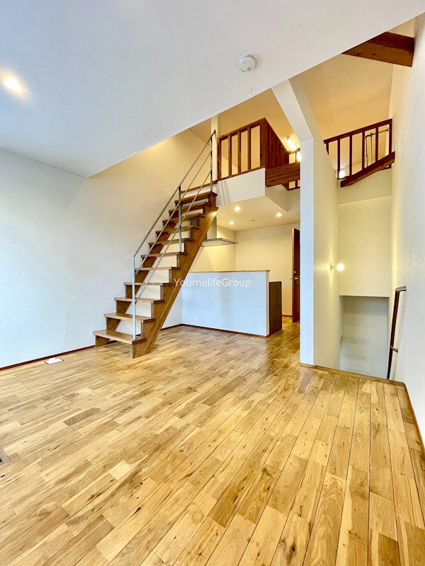 ｔｈｅ　ｓ　ｌｏｗ　ｔｉｍｅ　ｈｏｕｓｅ． リビング