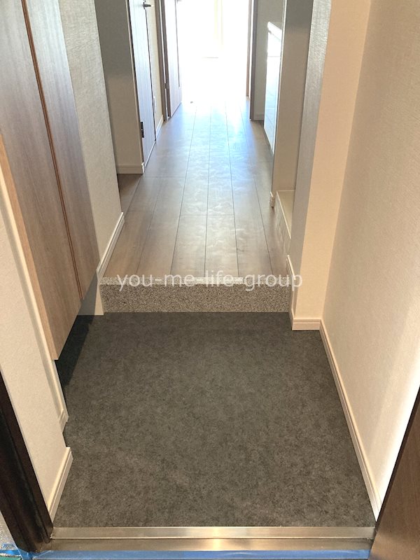 小田急伊勢原駅前マンション 玄関